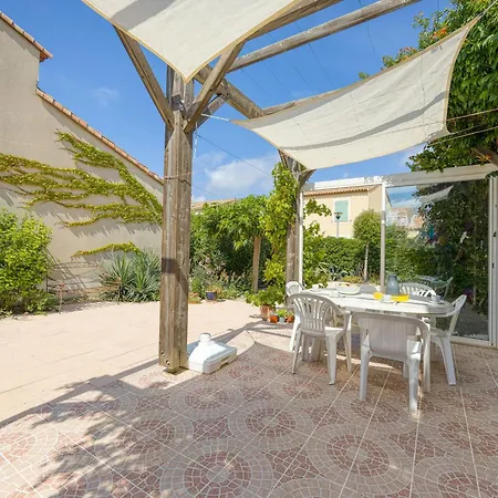 Holiday home Les Grandes Bleues 2-1 By Interhome